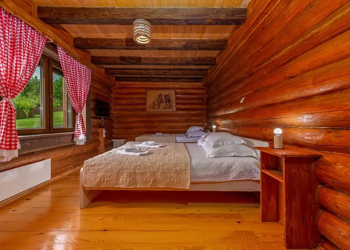 Log Valley - Private With Pool ヴィラ *